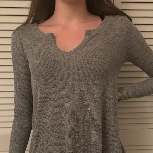 Lightweight Hollister sweater - Picture 1 of 2